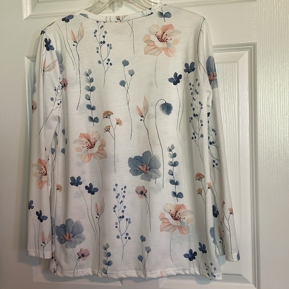 Unbranded Floral Print Crew Neck Casual Top, Women’s M, White Blue - Picture 5 of 7